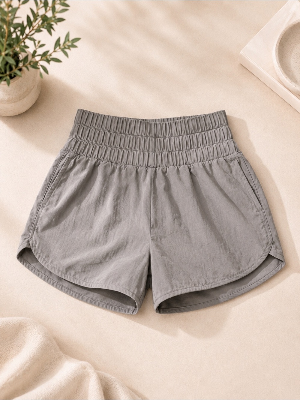 Athleta Gray High Rise Running Shorts Women’s Small Athletic Workout Activewear